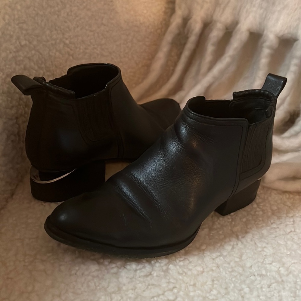 Alexander Wang low Chelsea boot 37.5